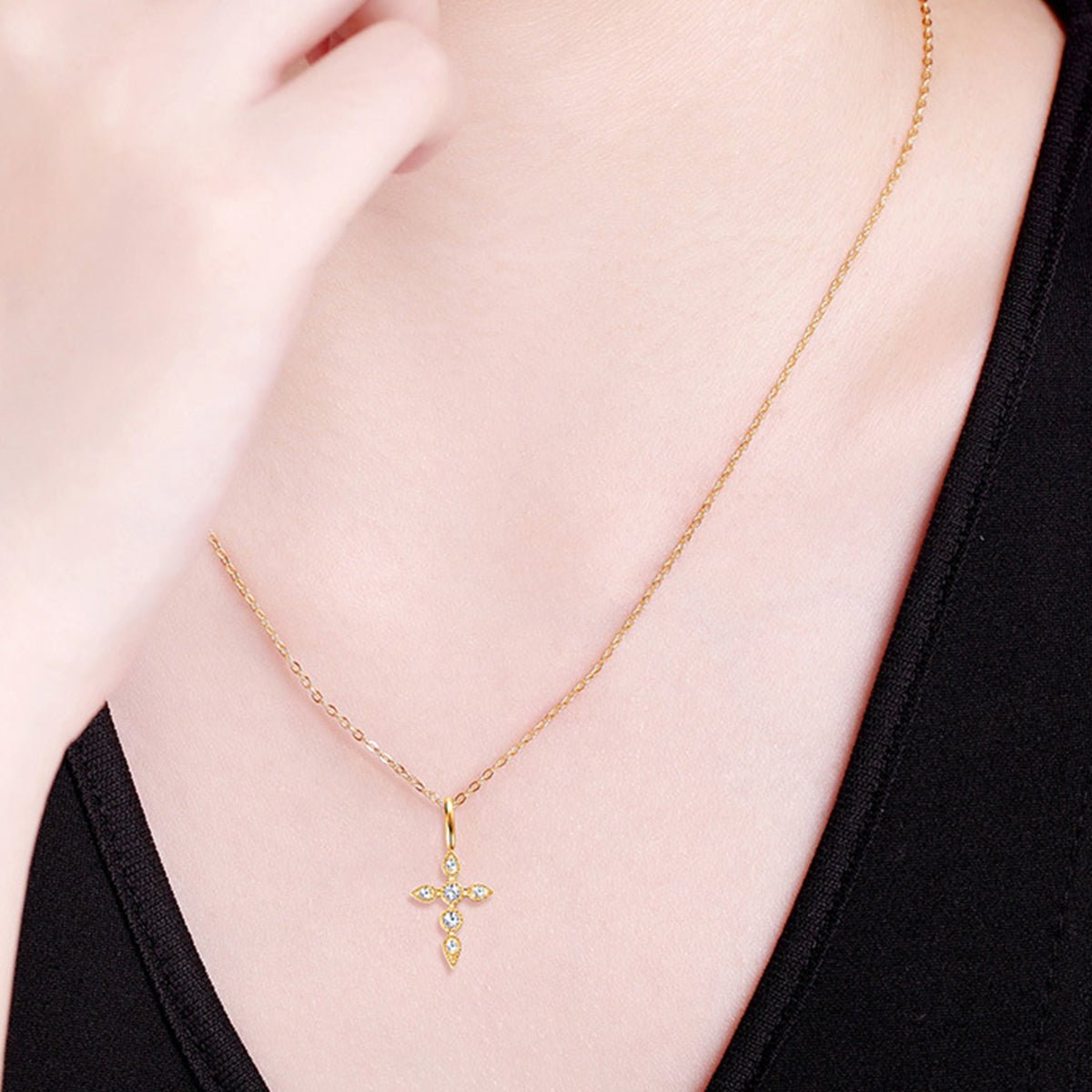 925 Sterling Silver Moissanite Cross Pendant Necklace - AMVIM