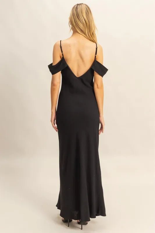 Flattering Fit Cami Maxi Dress for Elegant Summer Outings - AMVIM