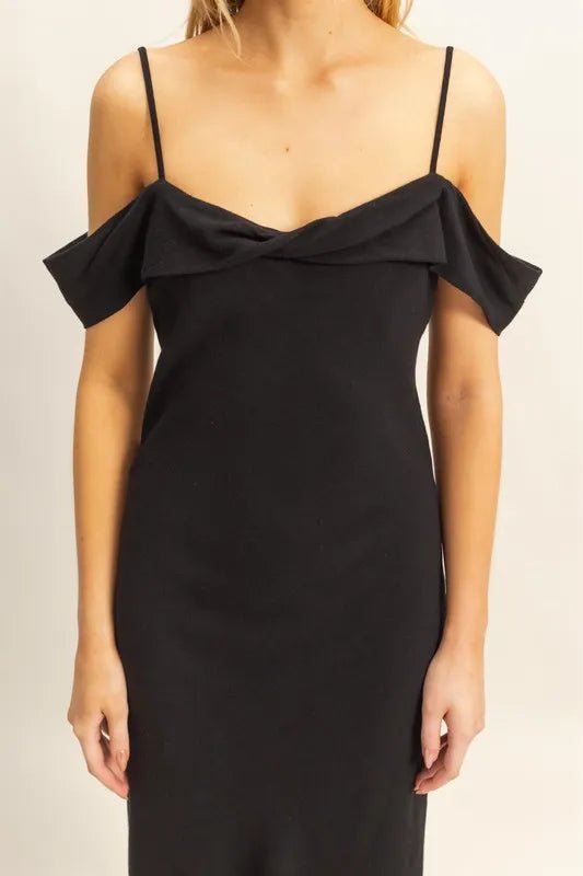 Flattering Fit Cami Maxi Dress for Elegant Summer Outings - AMVIM