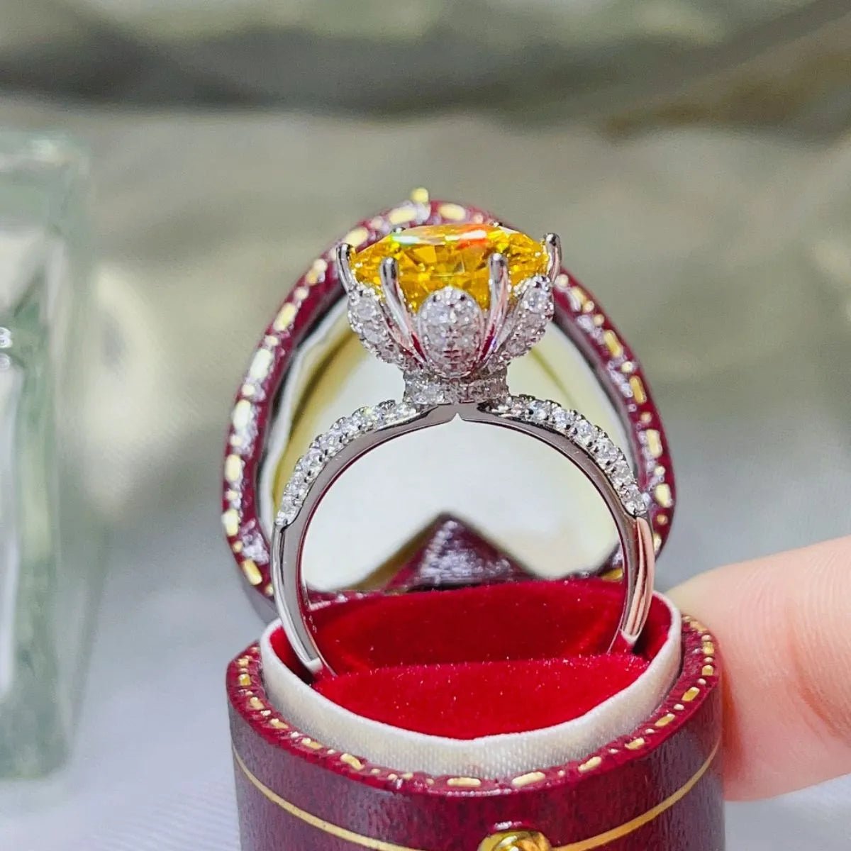 Moissanite engagement ring in sterling silver - AMVIM