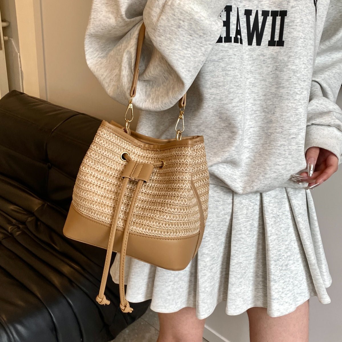 Straw Braided Shoulder Bag - AMVIM