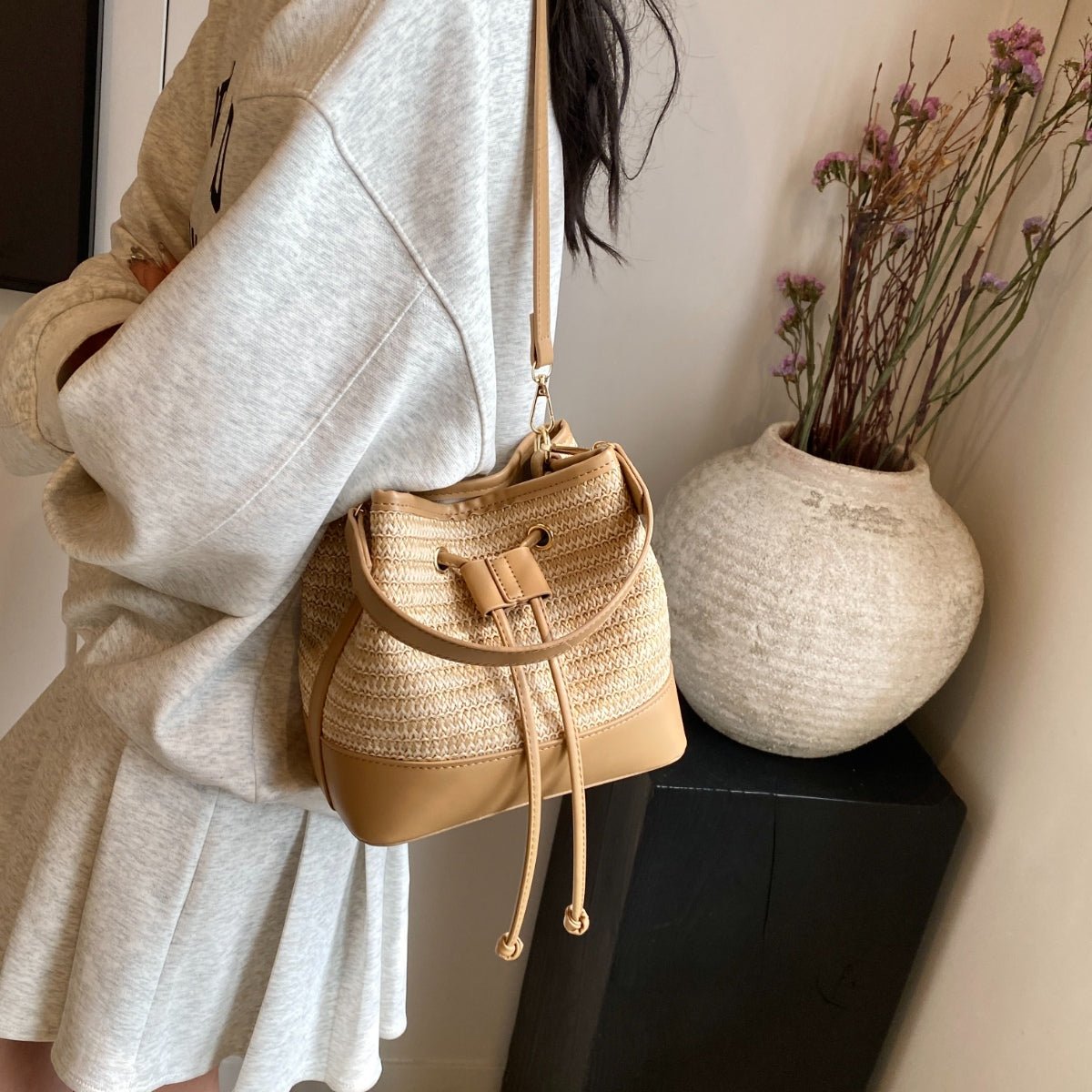 Straw Braided Shoulder Bag - AMVIM