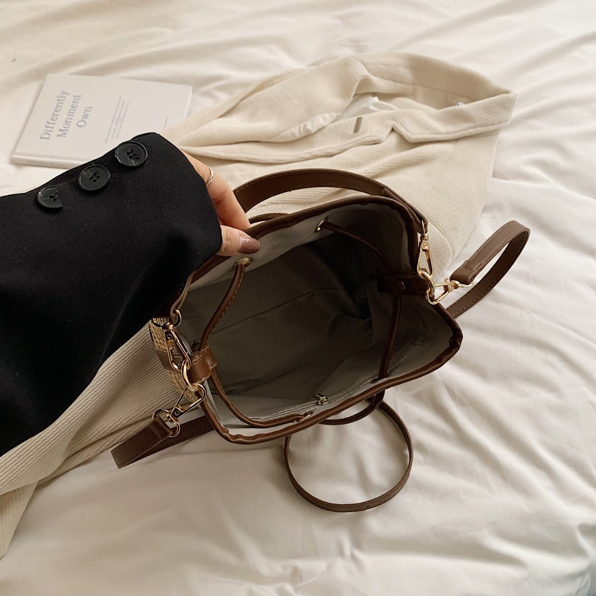 Straw Braided Shoulder Bag - AMVIM
