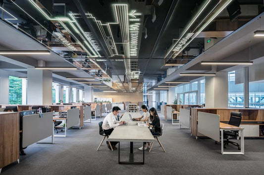Mastering Your Seasonal Office Wardrobe with Style - AMVIM
