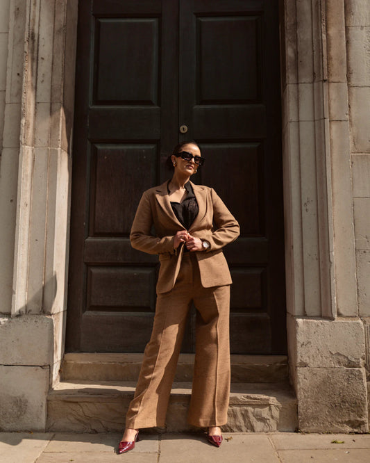 Mix and Match: The Secret to Versatile Office Outfits - AMVIM