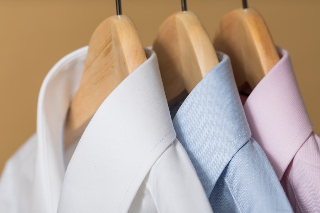 Shop Smart: 10 Tips for Choosing the Perfect Office Clothes - AMVIM