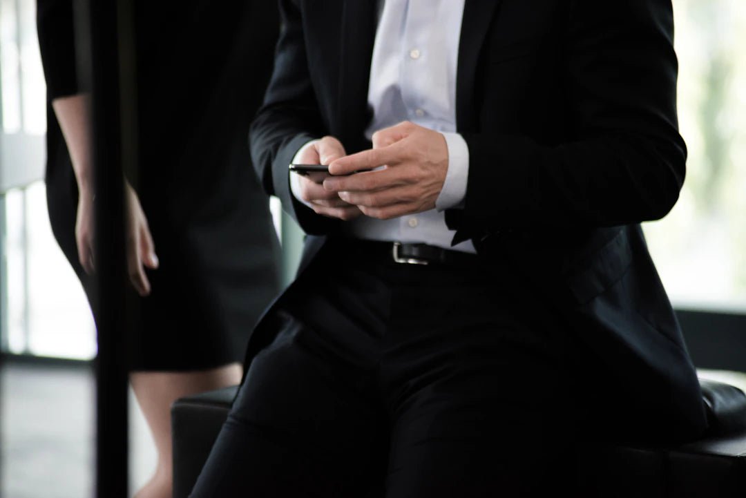 The Impact of Fashion on Office Culture - AMVIM