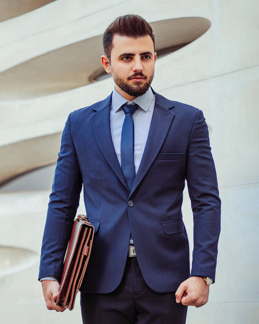 The Psychology of Dressing for Success at Work - AMVIM