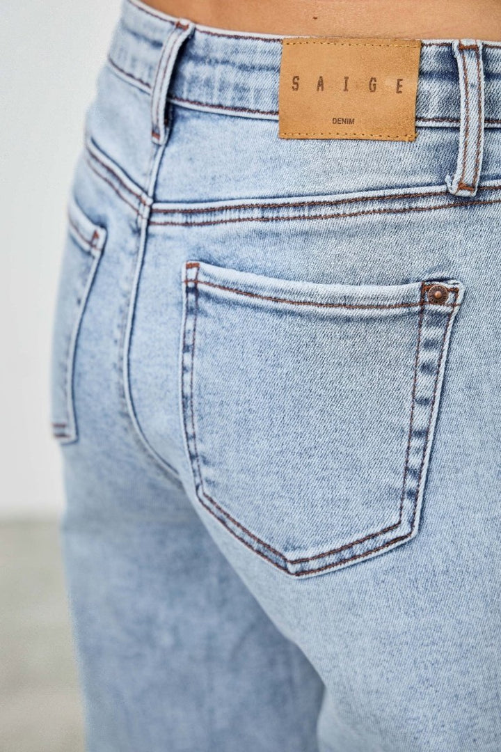 Denim Jeans – Mid Rise Relaxed Straight Fit - Saige Denim Women&