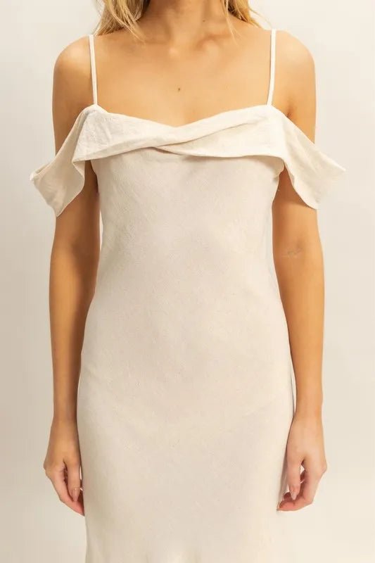Flattering Fit Cami Maxi Dress for Elegant Summer Looks - AMVIM
