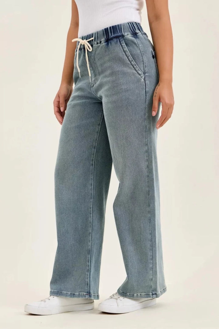 Judy Blue Hight Waist Wilhelmina Baggy Jeans with Md Aged Stone Blue Wash - AMVIM