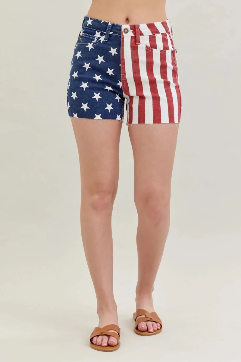 Judy Blue Plus Size High Waist Americana Flag Frayed Hem Shorts - AMVIM