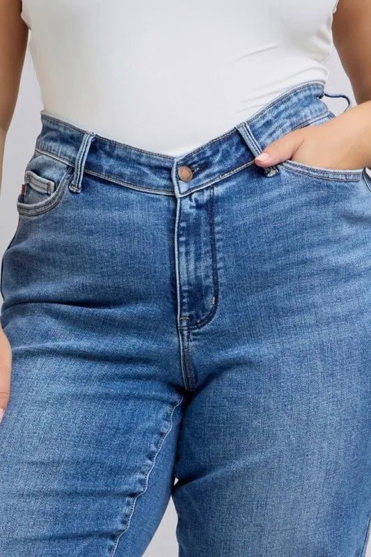 Judy Blue Plus Size High Waist V - Front Vintage Wash Straight Jeans - AMVIM