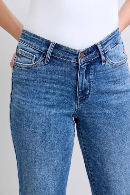 Judy Blue Plus Size High Waist V - Front Vintage Wash Straight Jeans - AMVIM