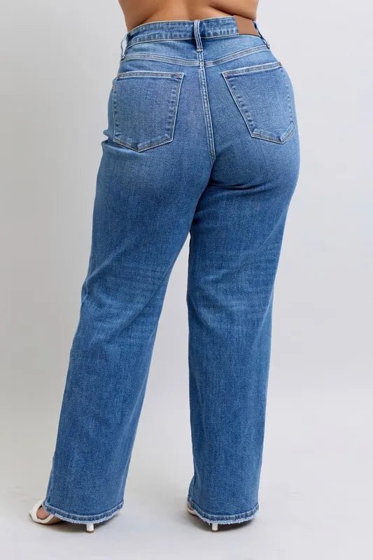 Judy Blue Plus Size High Waist V - Front Vintage Wash Straight Jeans - AMVIM