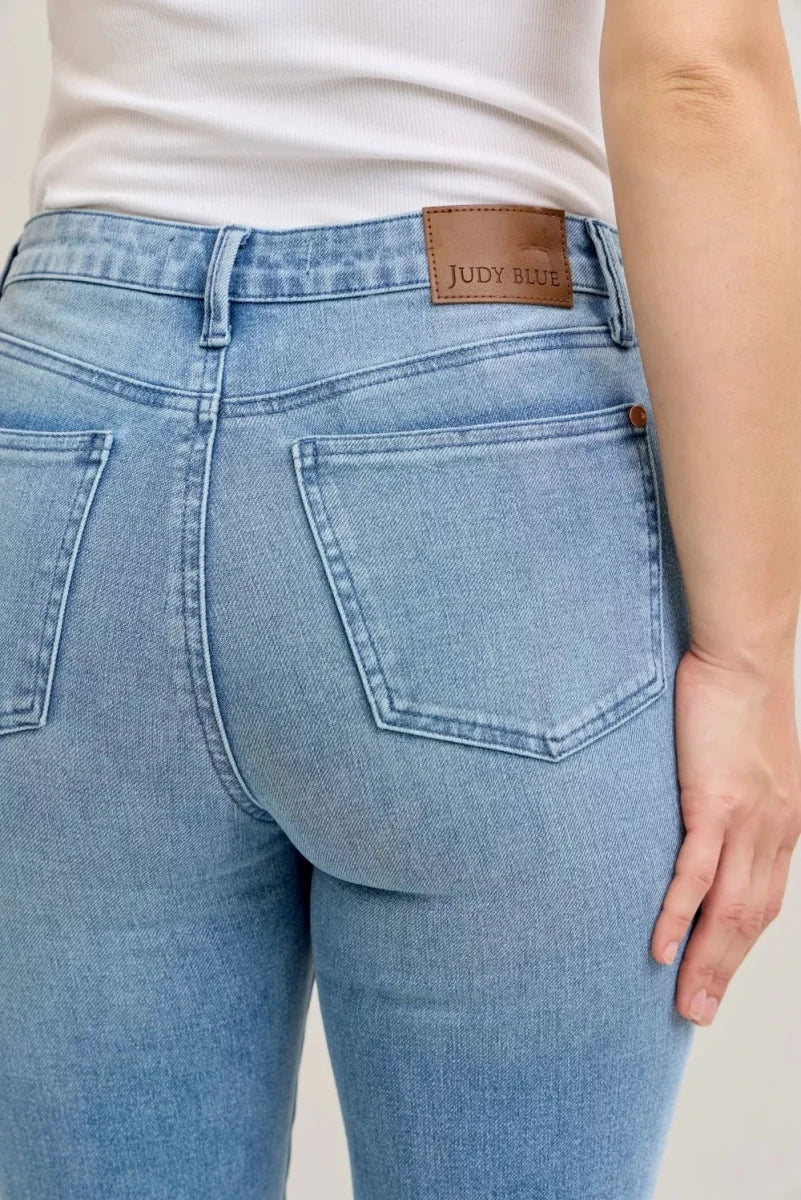 Judy Blue Plus Size Mid Rise Bootcut Jeans with Contrast Wash &amp; Front Pockets - AMVIM