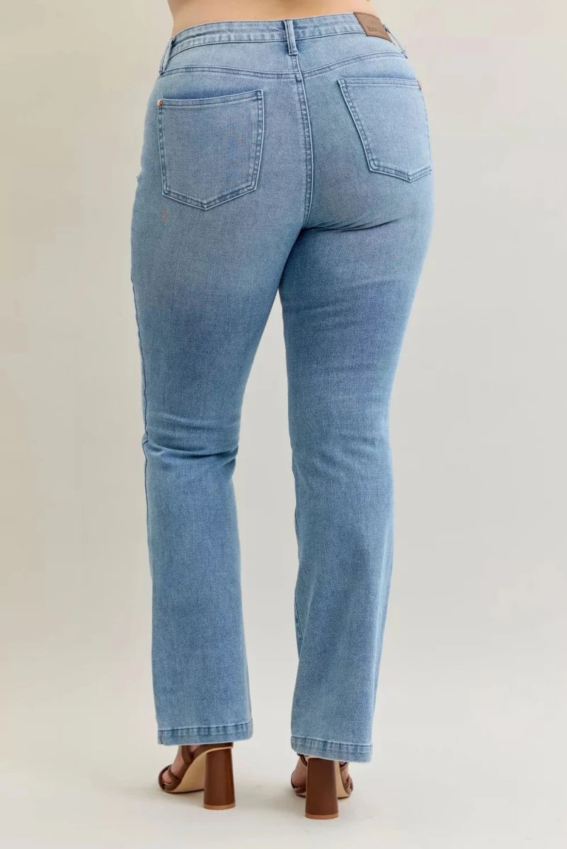 Judy Blue Plus Size Mid Rise Bootcut Jeans with Contrast Wash &amp; Front Pockets - AMVIM