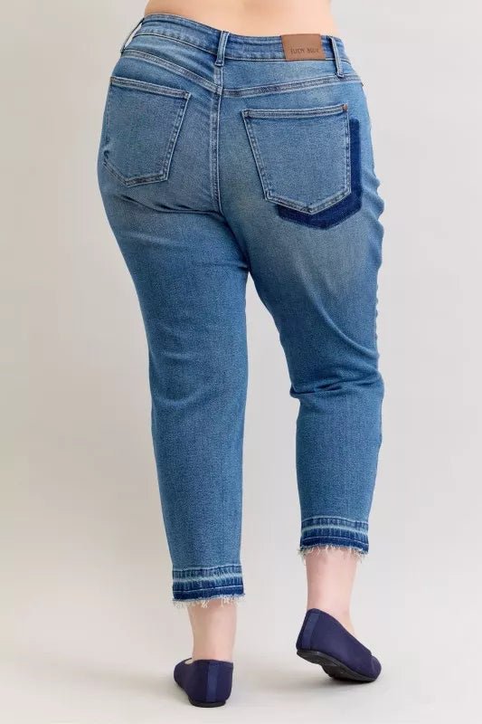 Judy Blue Plus Size Mid Rise Boyfriend Patch &amp; Repair Distressed Release Hem Jeans - AMVIM