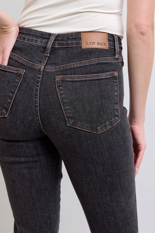 Judy Blue Plus Size Mid Rise Tummy Control Slim Jeans - AMVIM