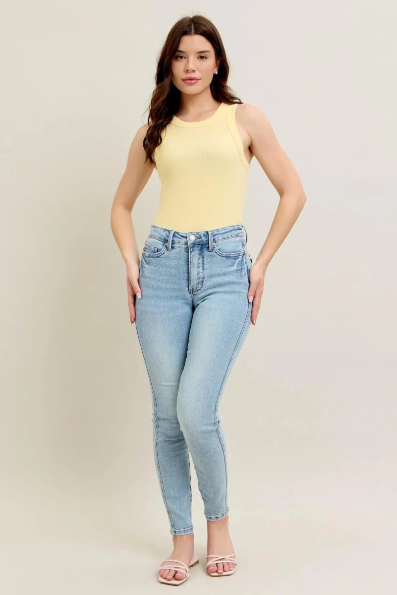 Judy Blue Plus Size Mr. Tummy Control Vintage Wash Skinny Jeans - AMVIM