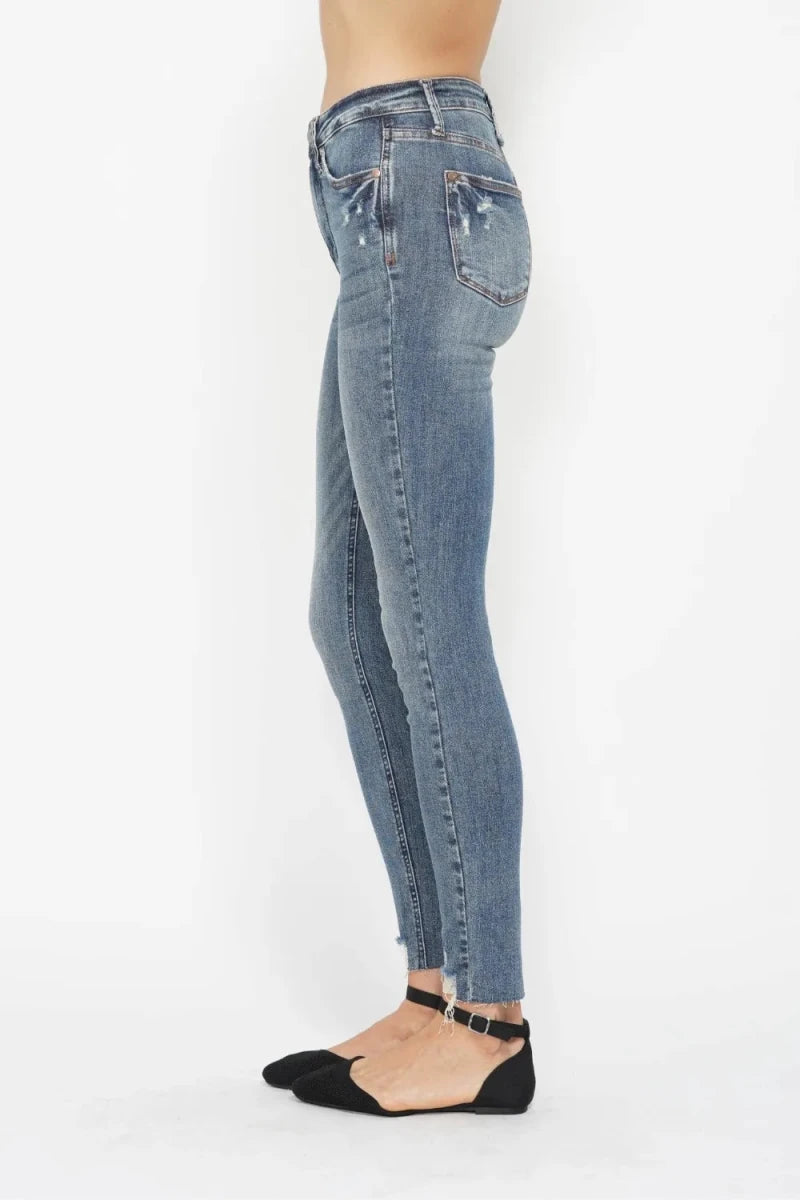 Judy Blue Plus Size Tummy Control Vintage Wash Distressed Skinny Jeans - AMVIM