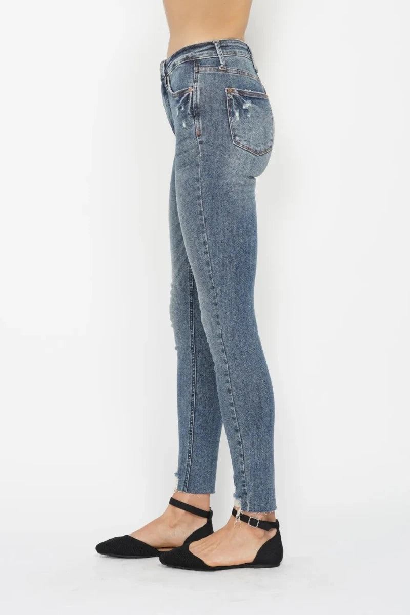 Judy Blue Plus Size Tummy Control Vintage Wash Distressed Skinny Jeans - AMVIM