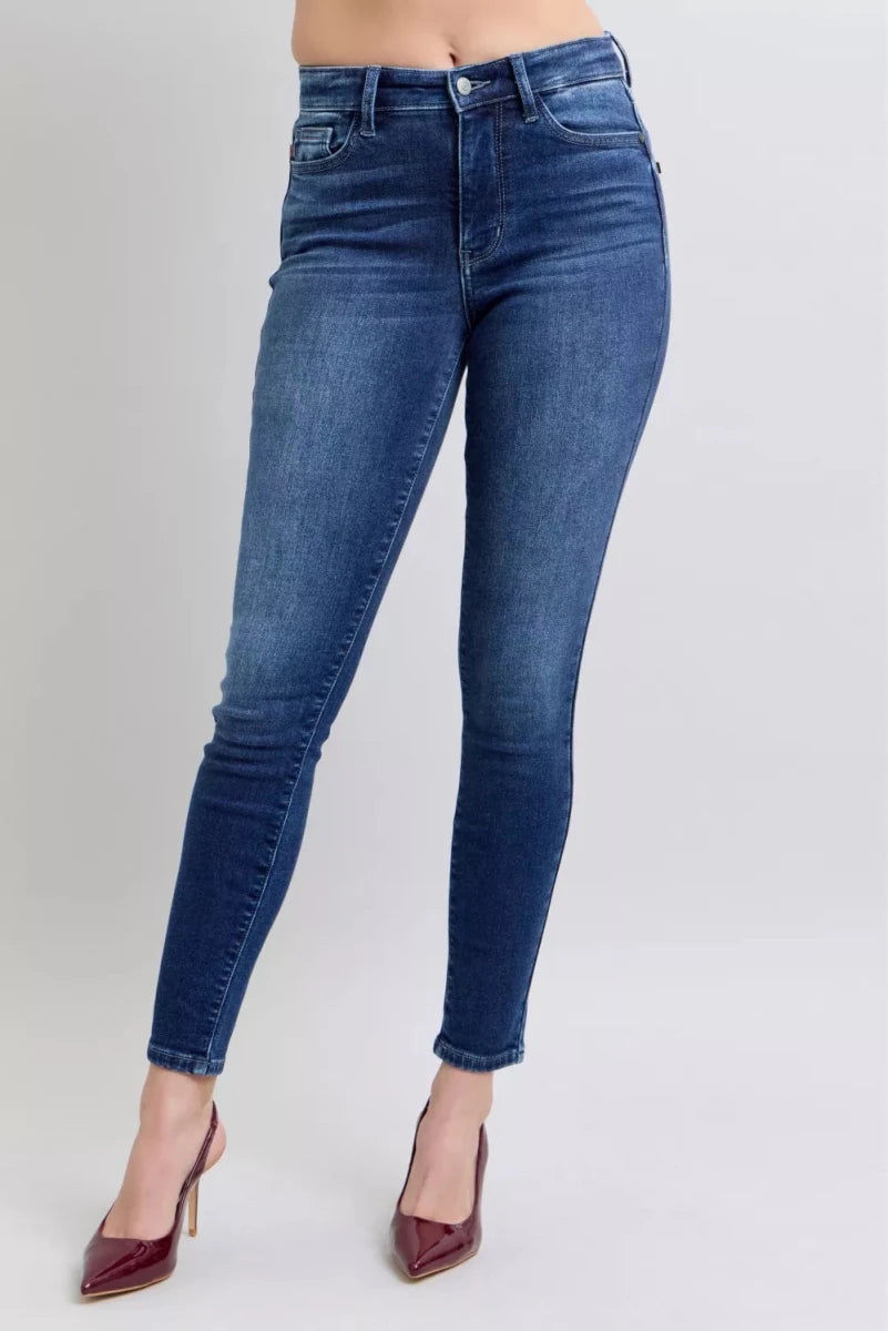 Judy Blue Plus Size Washed Thermal Skinny Jeans - AMVIM