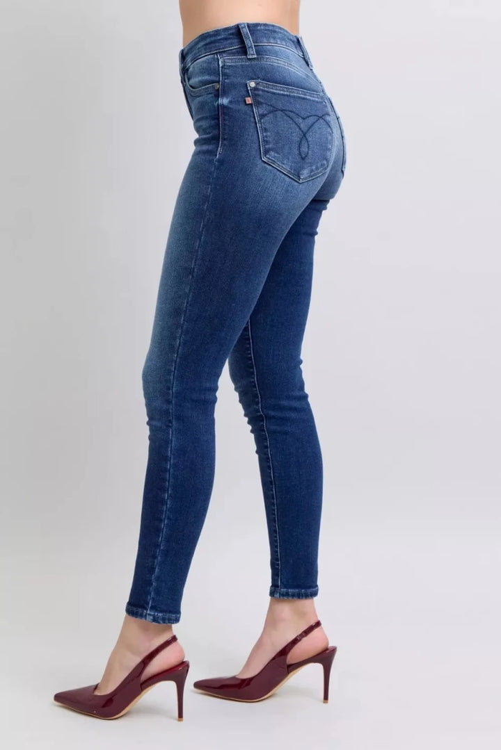 Judy Blue Plus Size Washed Thermal Skinny Jeans - AMVIM