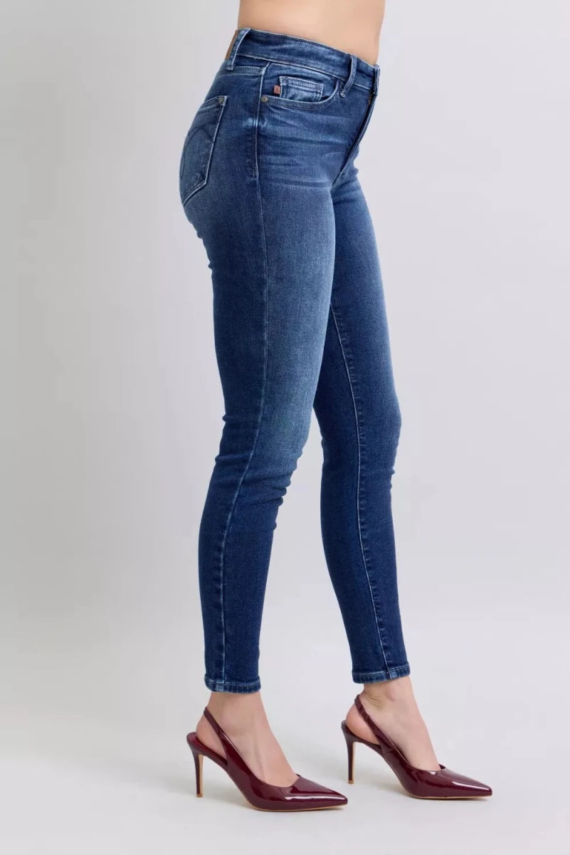 Judy Blue Plus Size Washed Thermal Skinny Jeans - AMVIM