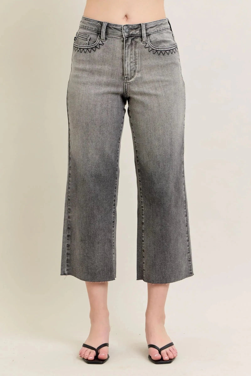 Judy Blue Plus Size Wide Leg Capri Jeans - AMVIM