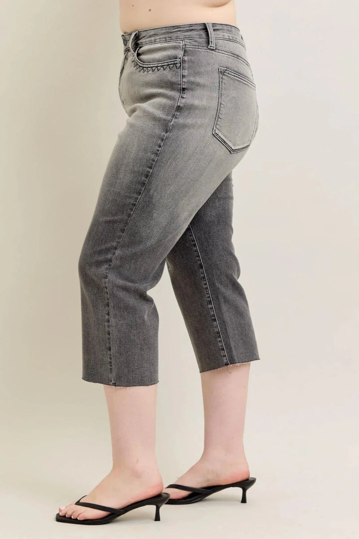 Judy Blue Plus Size Wide Leg Capri Jeans - AMVIM