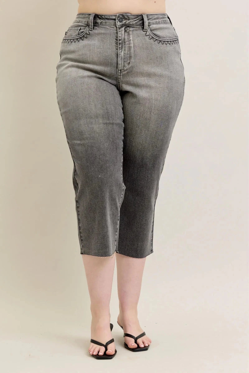 Judy Blue Plus Size Wide Leg Capri Jeans - AMVIM