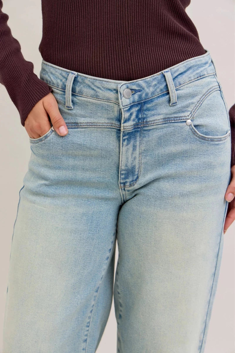 Judy Blue Straight - Leg Denim Jeans - High Waist Medium Blue - AMVIM