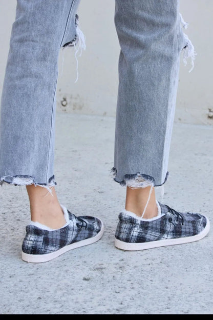 Plaid Plush Flat Sneakers for Everyday Comfort - AMVIM