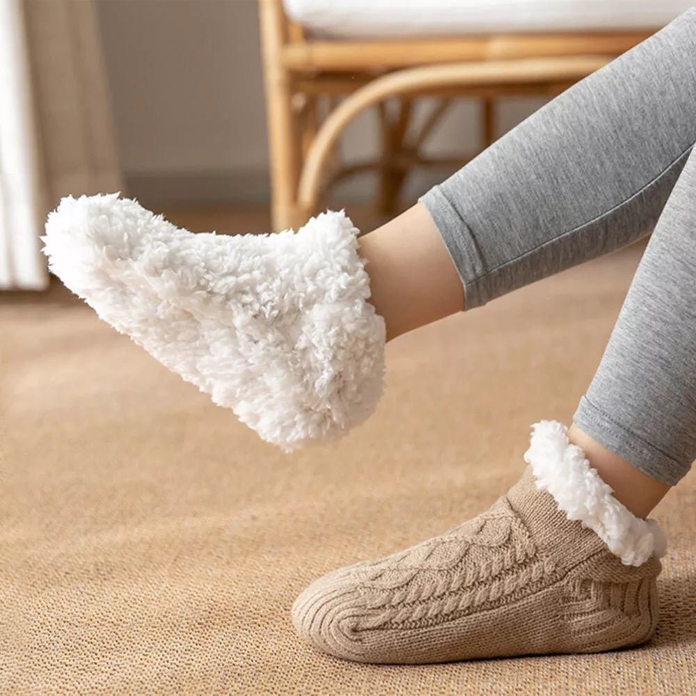 Thermal non - slip socks for home comfort and winter use - AMVIM