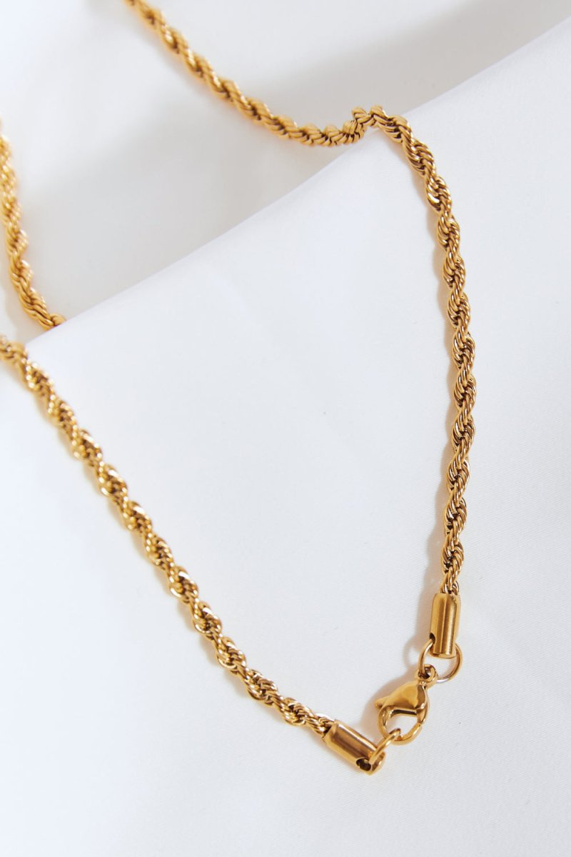 Twisted Chain Cubic Zirconia Necklace for Elegant Looks - AMVIM