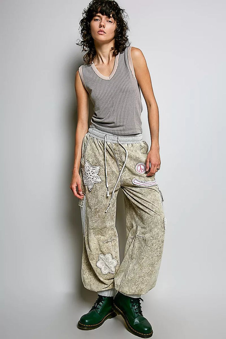 V-Neck Contrast Ribbed Sleeveless Top - AMVIM