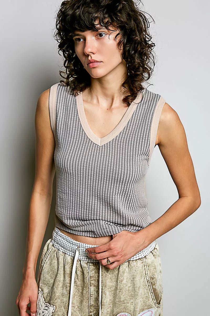 V-Neck Contrast Ribbed Sleeveless Top - AMVIM