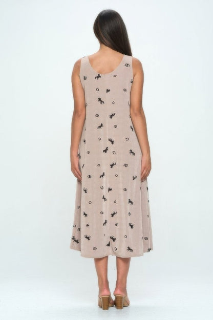 Women's Abstract Print Sleeveless Maxi Dress with Round Neckline - AMVIM