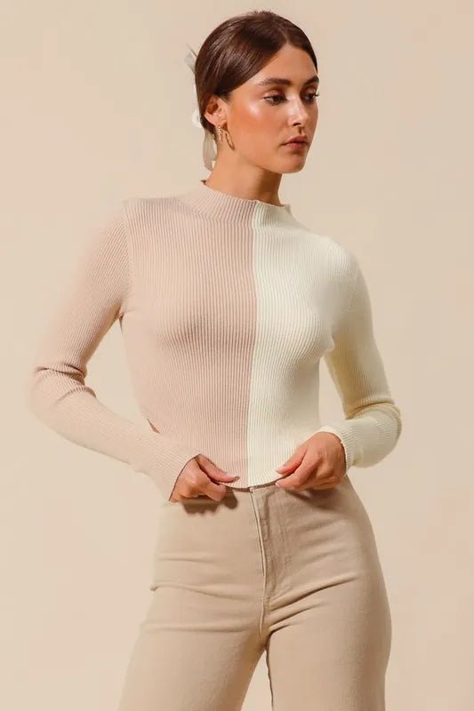 Womens Beige Ribbed Color Block Fitted Crop Sweater - AMVIM